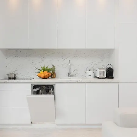 With Terrace Rezydencja Lazienki Park By Renters Prestige