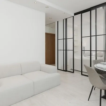 With Terrace Rezydencja Lazienki Park By Renters Prestige